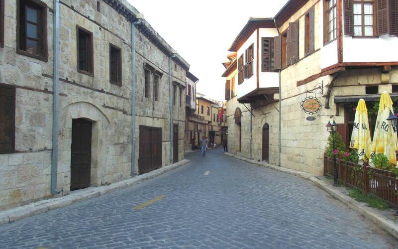 Tarihi Tarsus Evleri