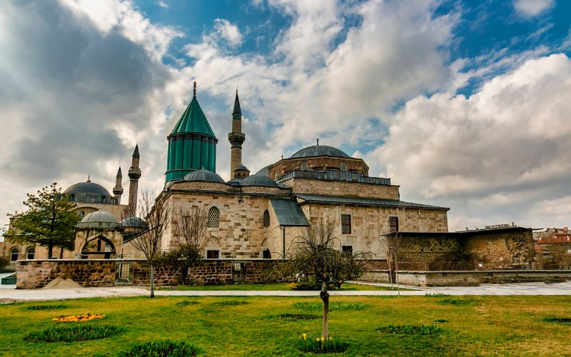 Konya Mevlana Türbesi