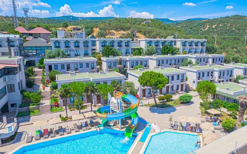 DC Club Assos Eden Gardens Hotel